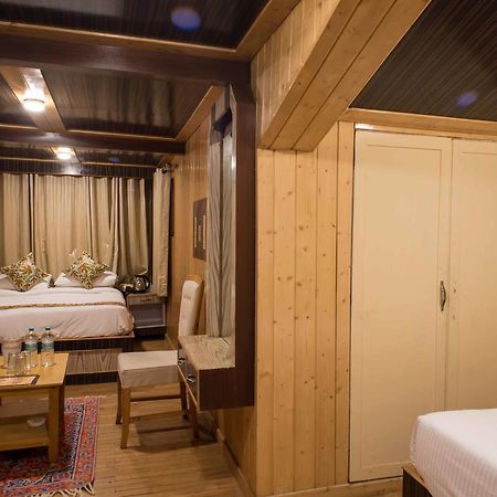 Hotel Imperial Resorts Sonāmarg Eksteriør billede