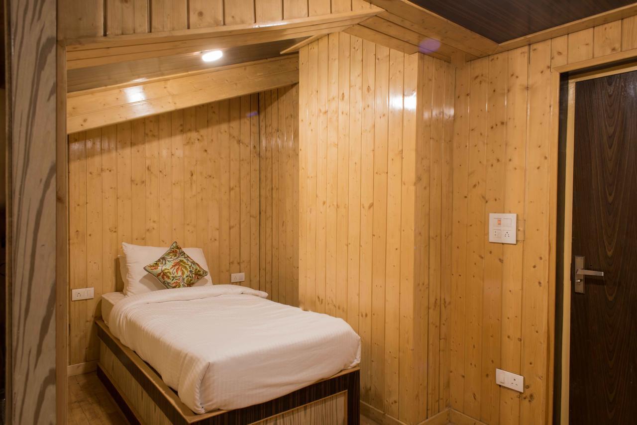 Hotel Imperial Resorts Sonāmarg Eksteriør billede
